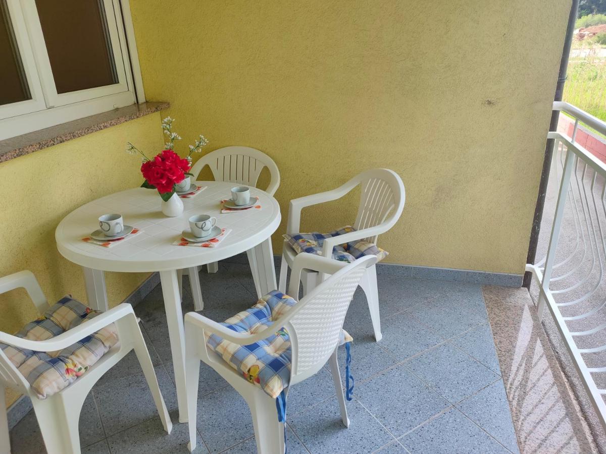 Apartman Bela Apartment พูลา ภายนอก รูปภาพ