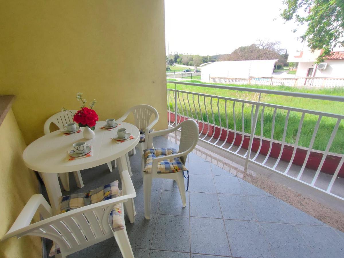 Apartman Bela Apartment พูลา ภายนอก รูปภาพ