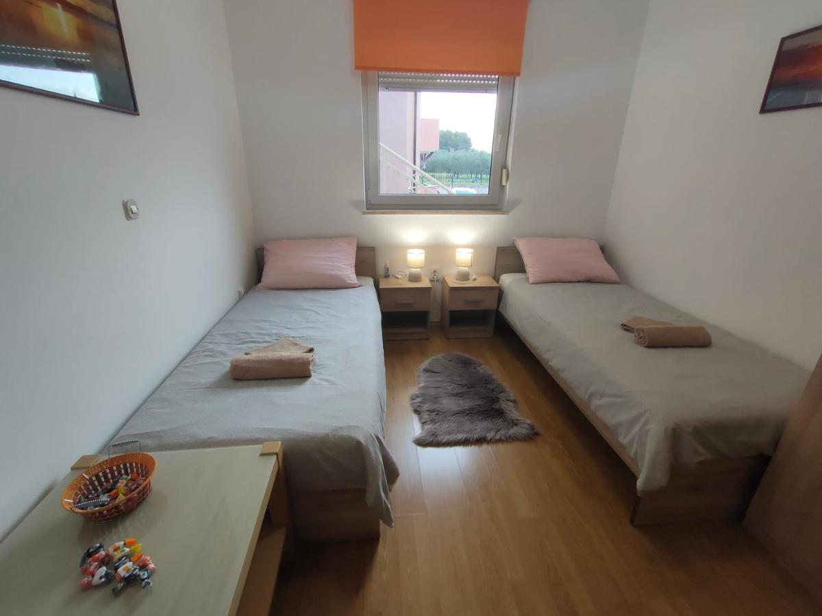 Apartman Bela Apartment พูลา ภายนอก รูปภาพ