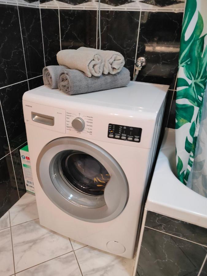 Apartman Bela Apartment พูลา ภายนอก รูปภาพ